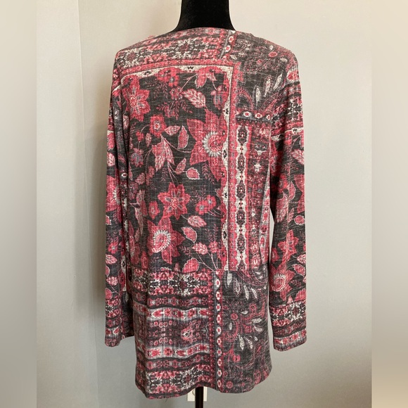 Gently Worn NORTHERN REFLECTIONS Black & Red Floral Tunic, size M - Picture 2 of 3